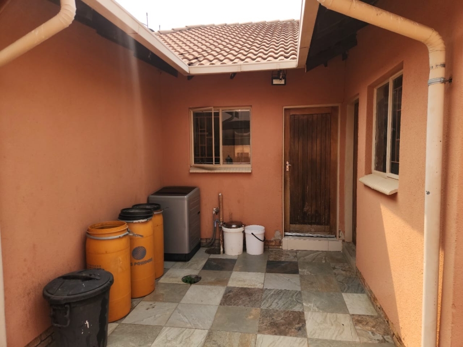 3 Bedroom Property for Sale in Tlhabane West North West